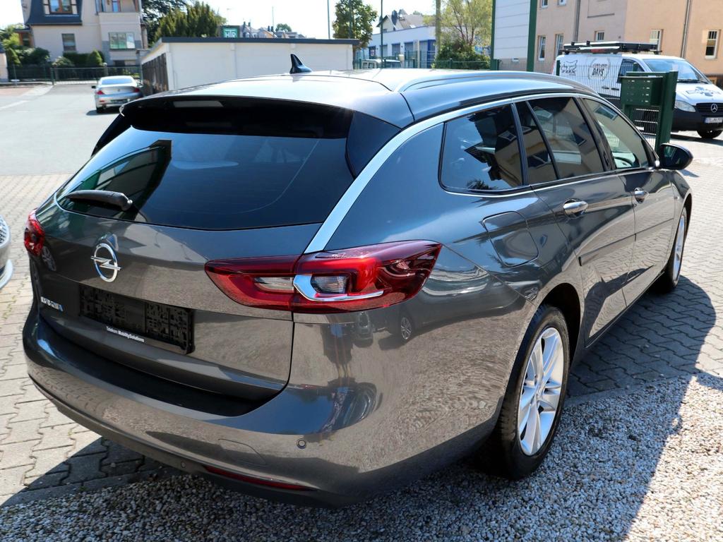 Opel Insignia 2022
