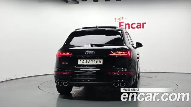 Audi SQ5 2021