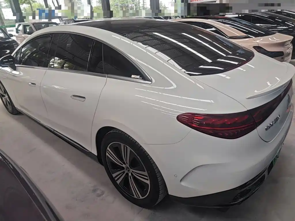 Mercedes-Benz EQE 2023