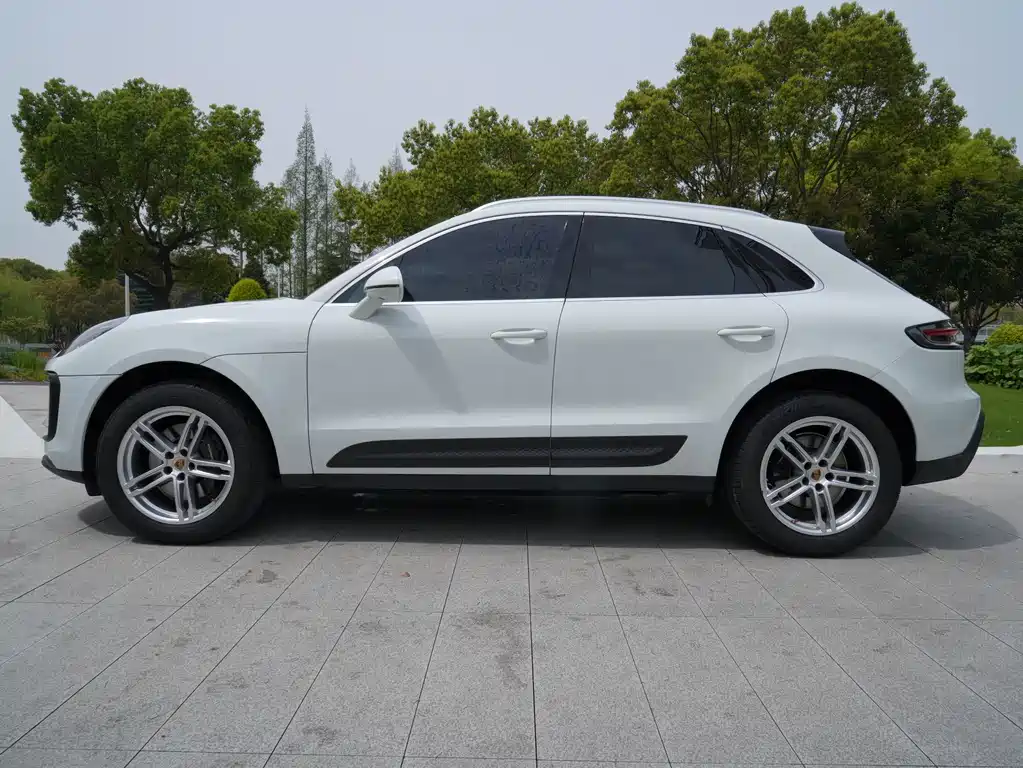 Porsche Macan 2024