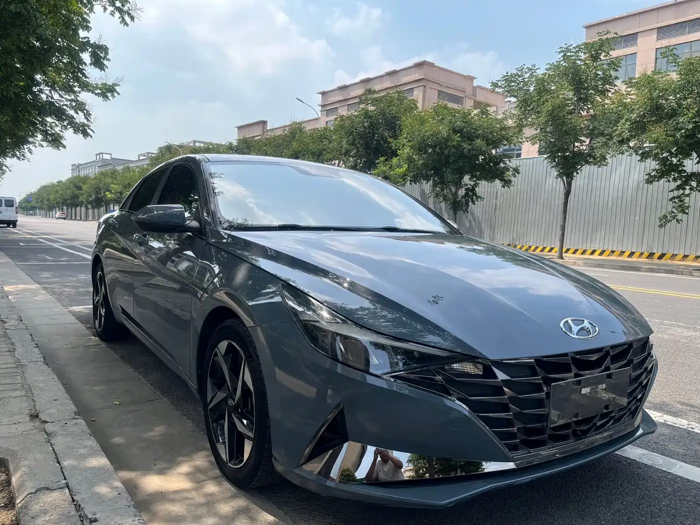 Hyundai Elantra 2022