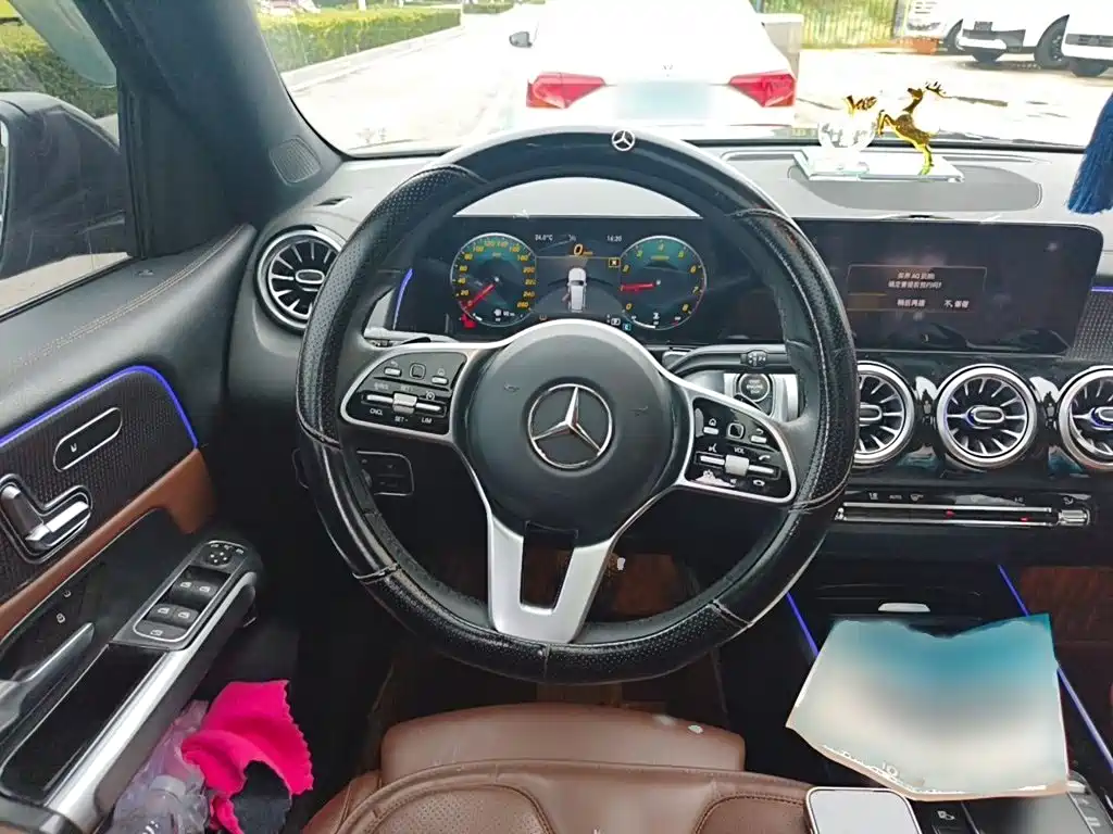 Mercedes-Benz GLB 2021