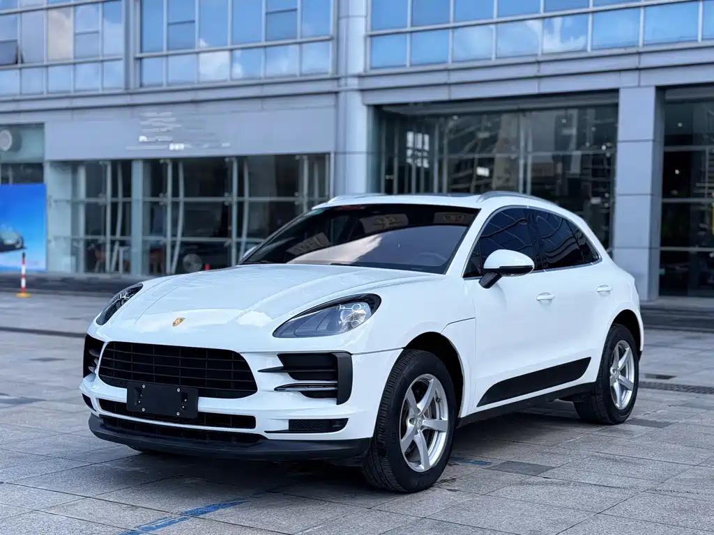 Porsche Macan 2021