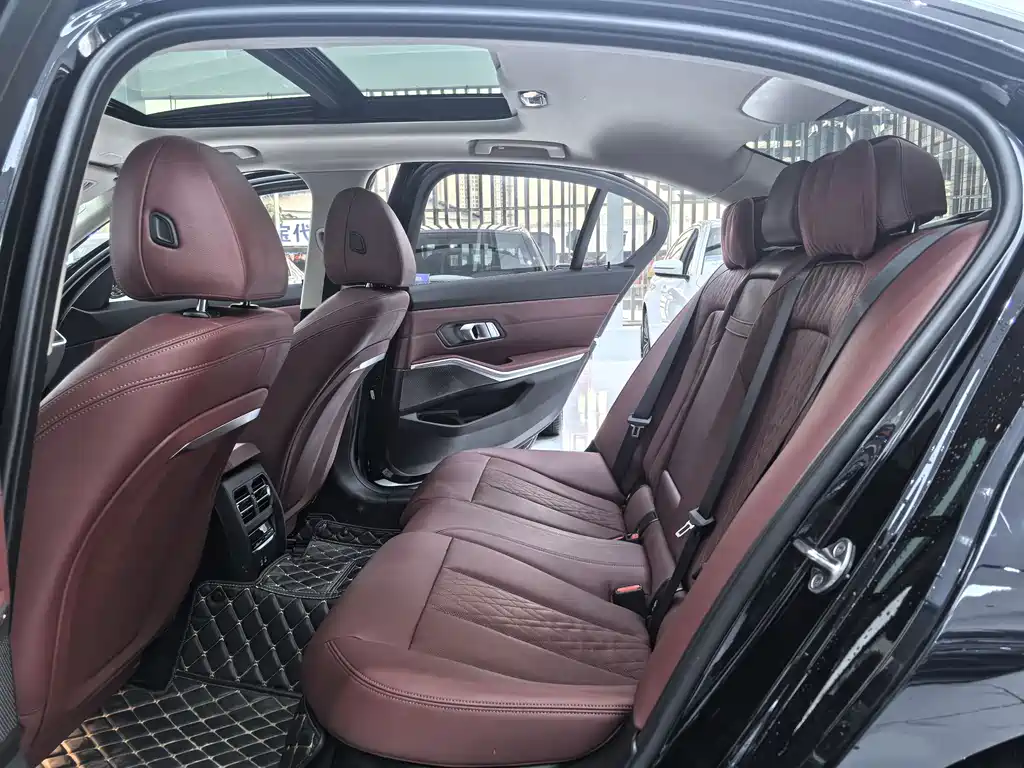 BMW i3 2023