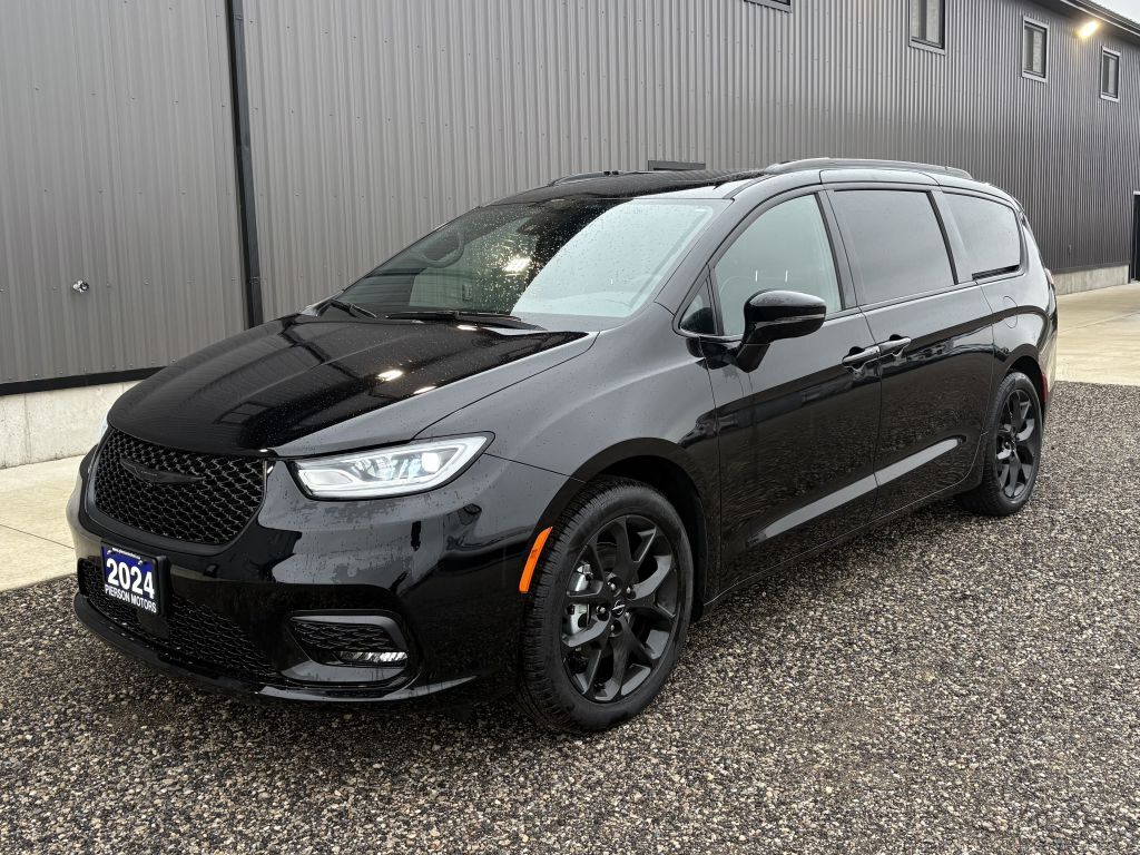 Chrysler Pacifica 2024