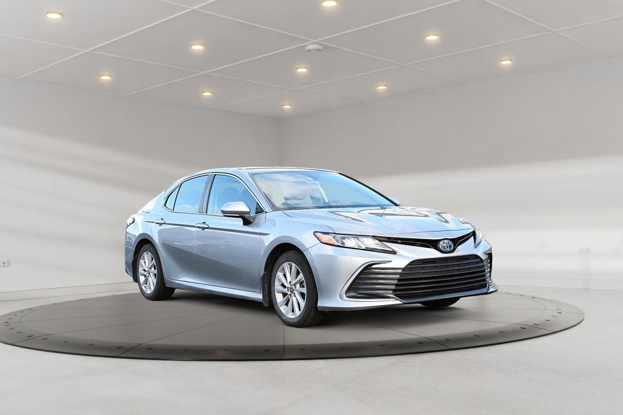 Toyota Camry 2022