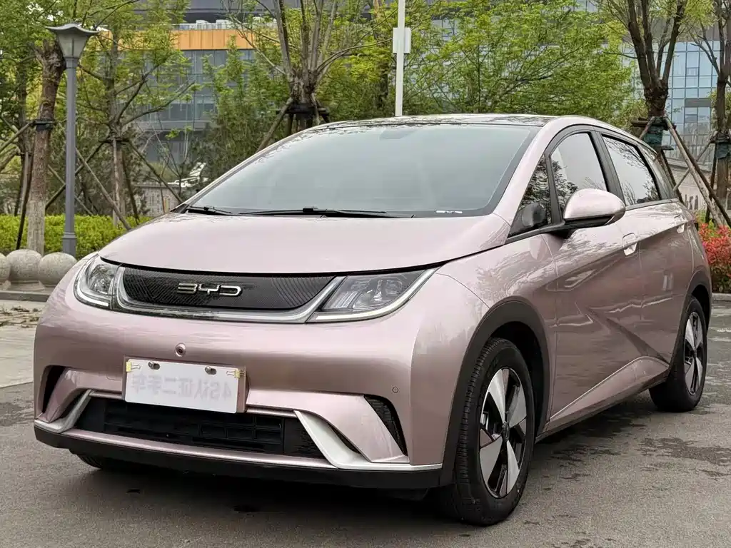 BYD Dolphin 2023