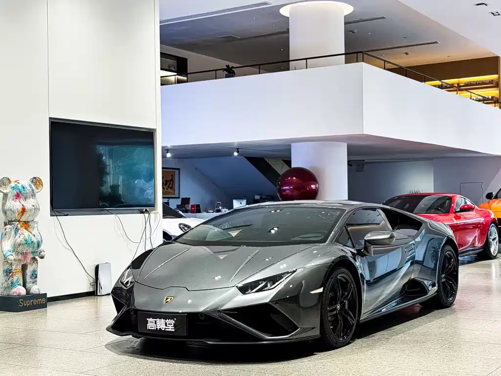Lamborghini Huracán 2021