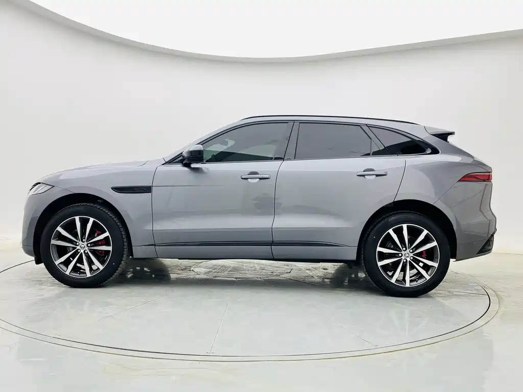 Jaguar F-Pace 2024
