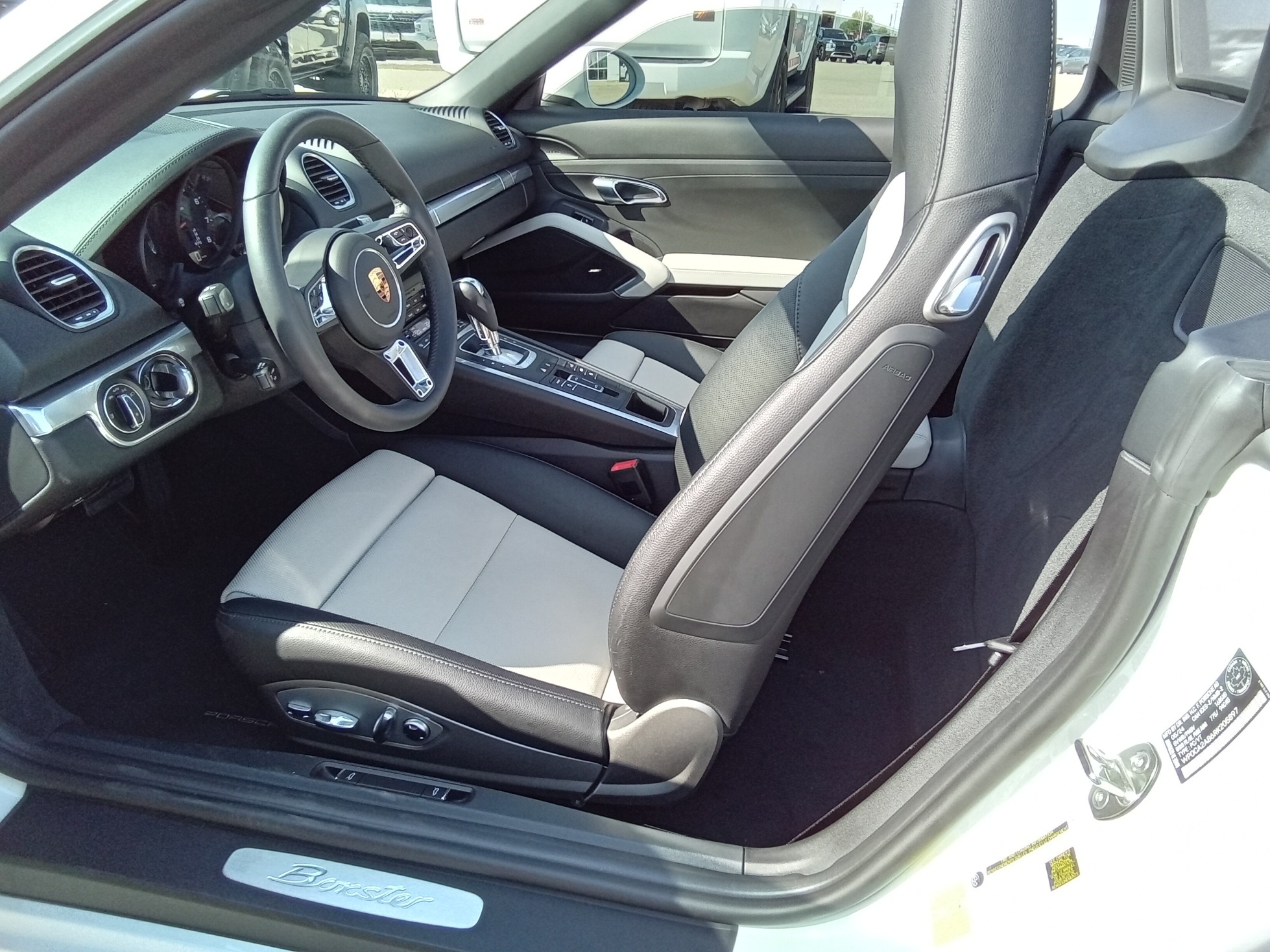 Porsche Boxster 2024