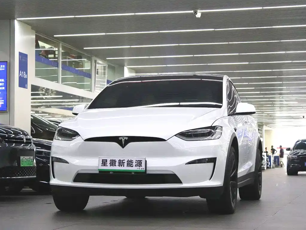 Tesla Model X 2023