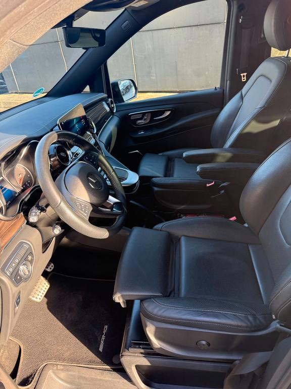 Mercedes-Benz V 300 2023