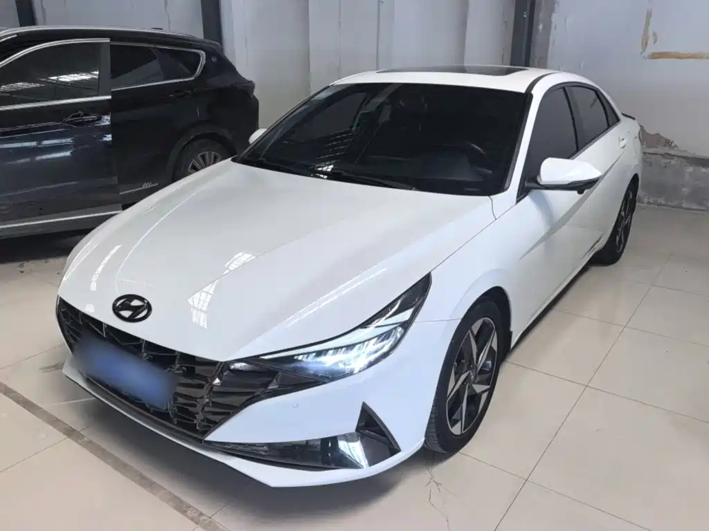 Hyundai Elantra 2021