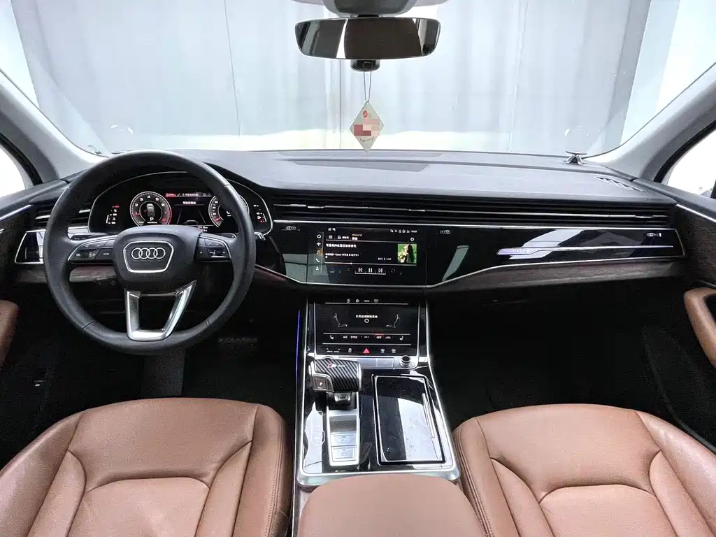 Audi Q7 2021