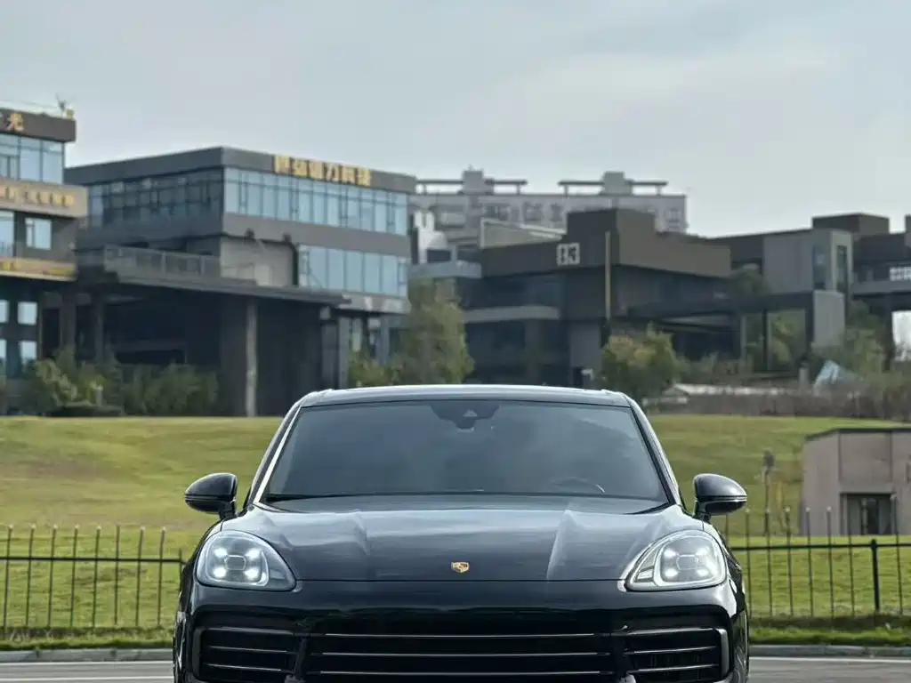 Porsche Cayenne 2023