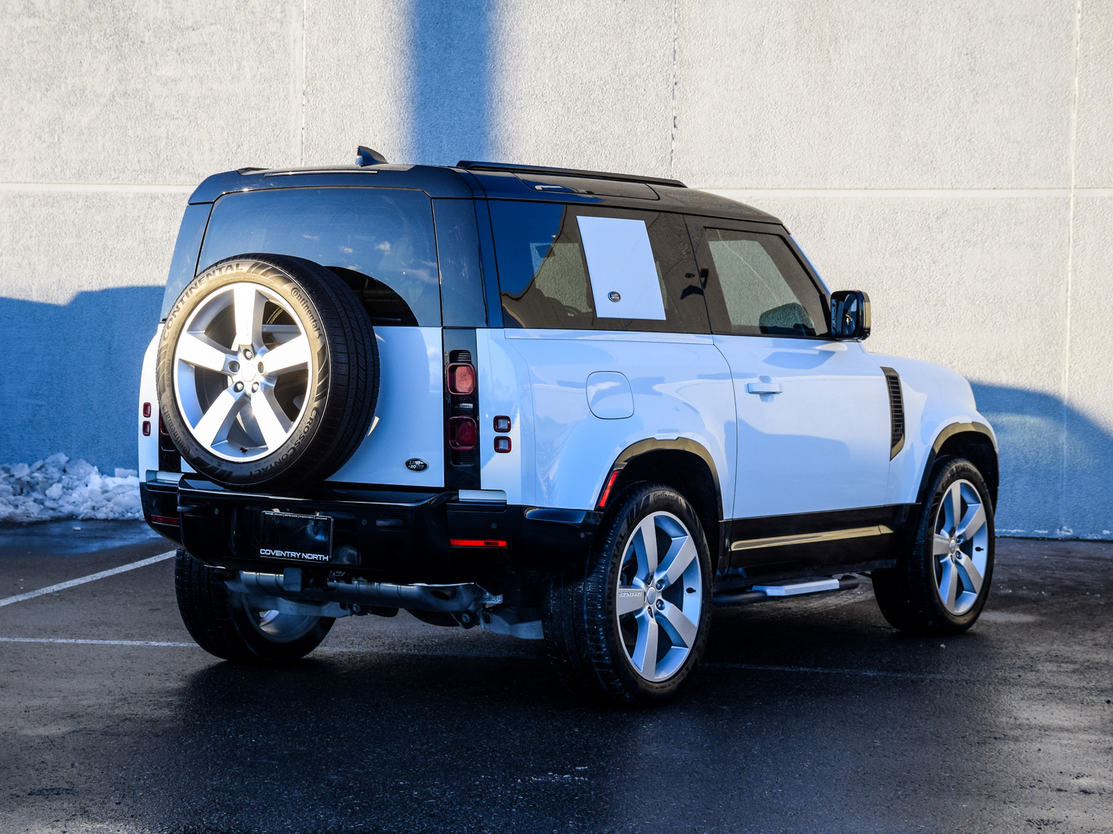 Land Rover Defender 2023