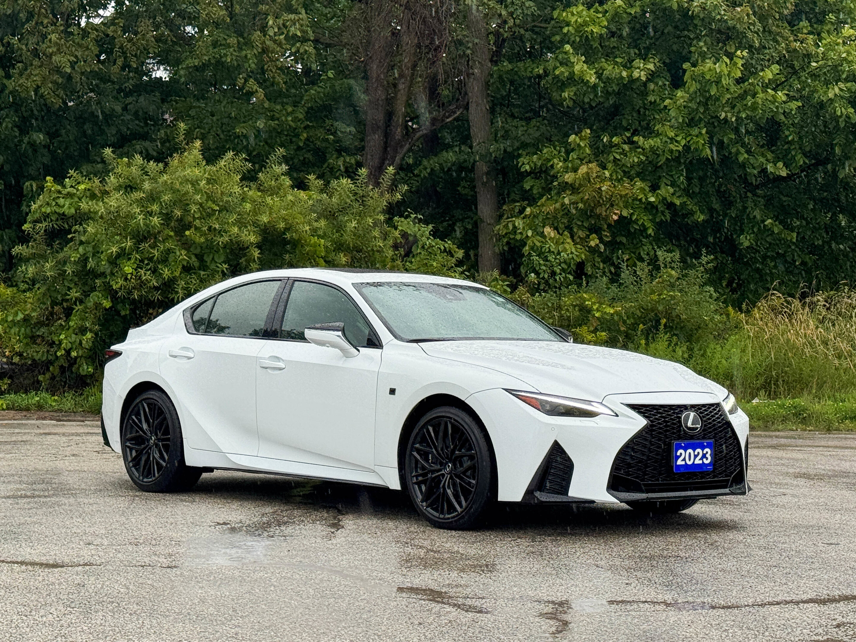 Lexus IS 2023