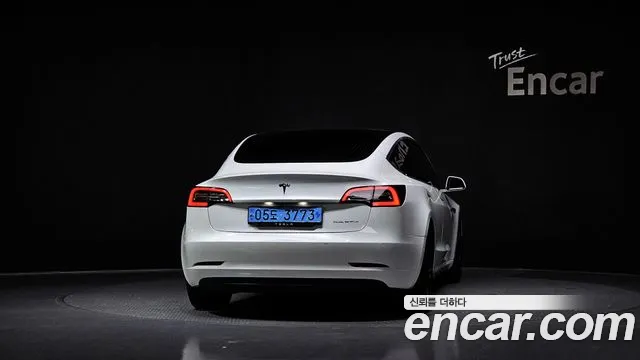 Tesla Model 3 2020