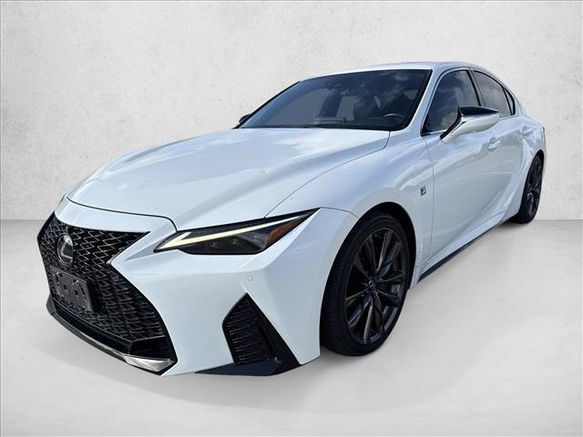 Lexus IS 2022