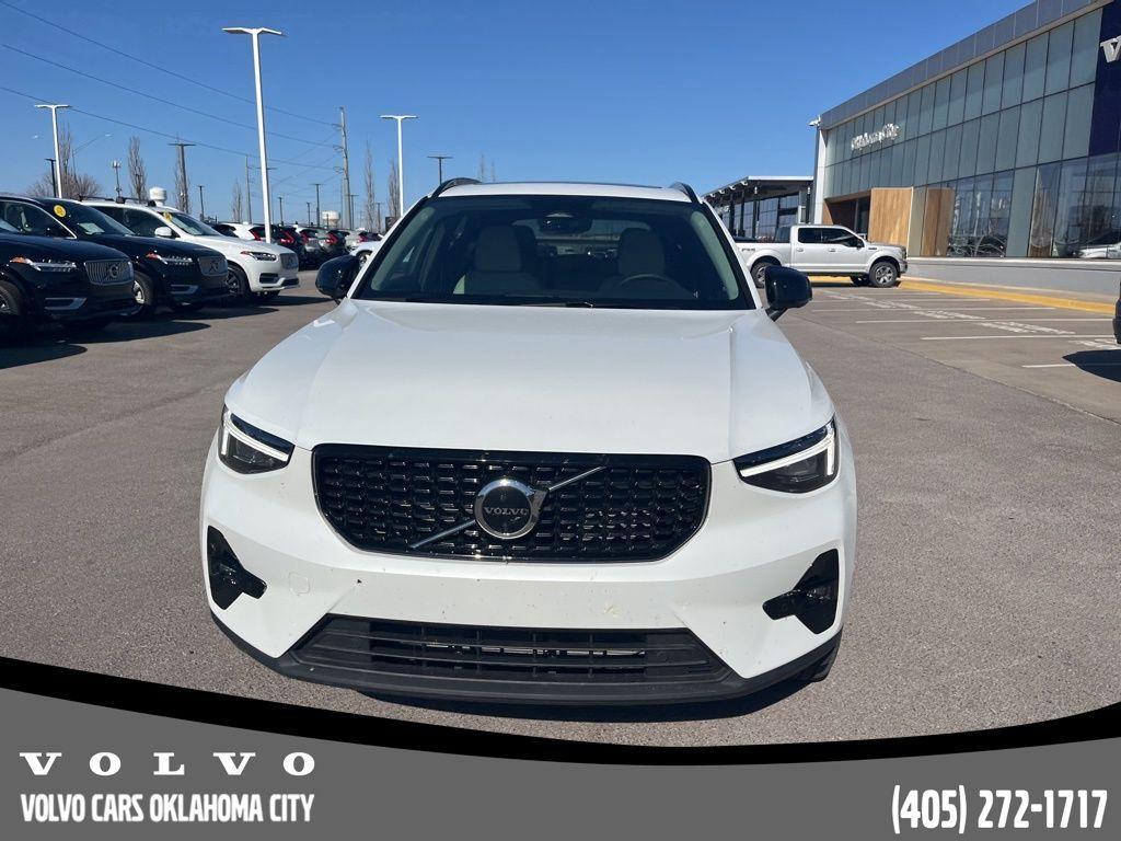 Volvo XC40 2023