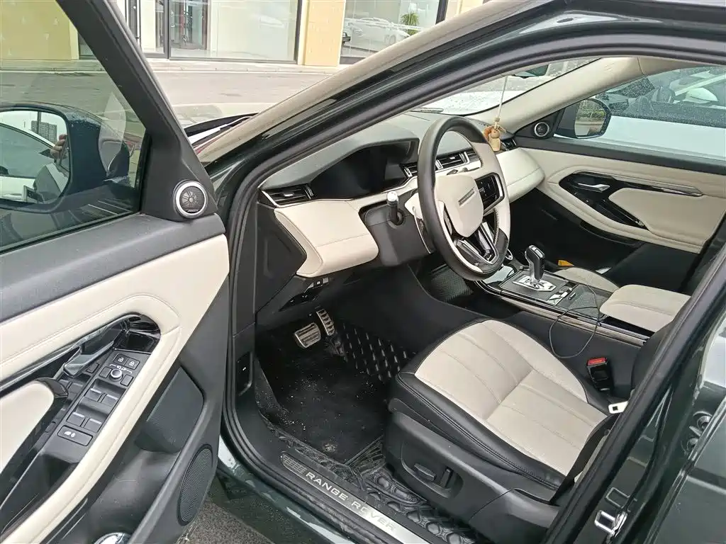 Land Rover Range Rover Evoque 2021