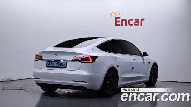 Tesla Model 3 2020