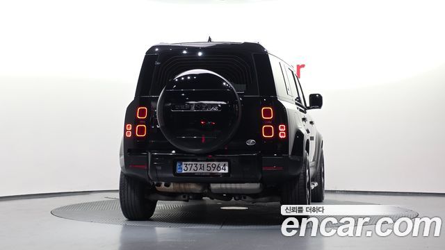 Land Rover Defender 2023