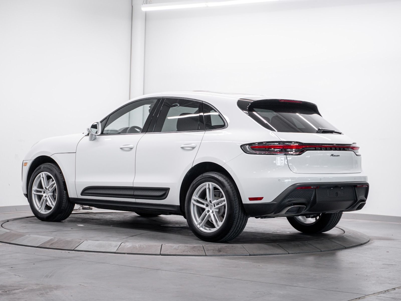 Porsche Macan 2025