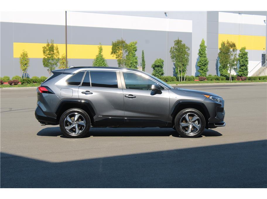 Toyota RAV4 2021