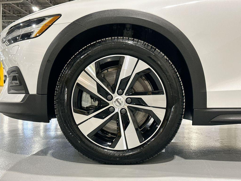 Volvo V60 Cross Country 2022