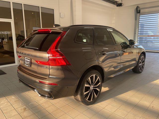 Volvo XC60 2025