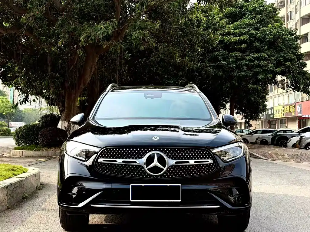 Mercedes-Benz GLC 2025