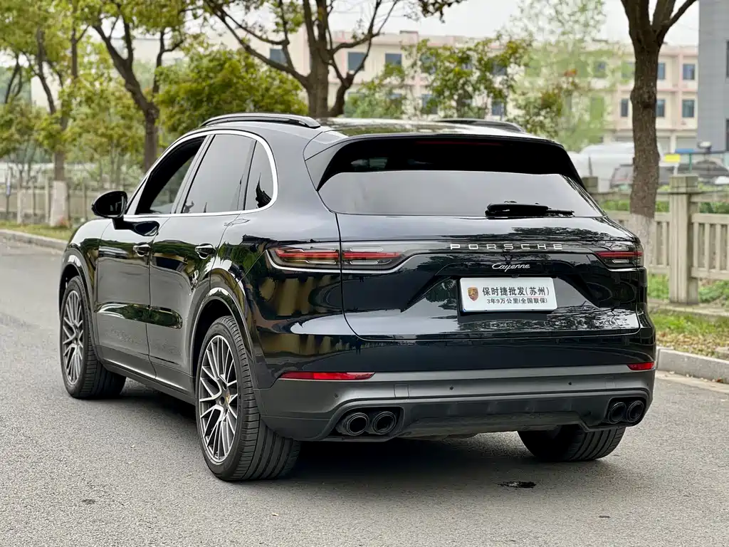 Porsche Cayenne 2021