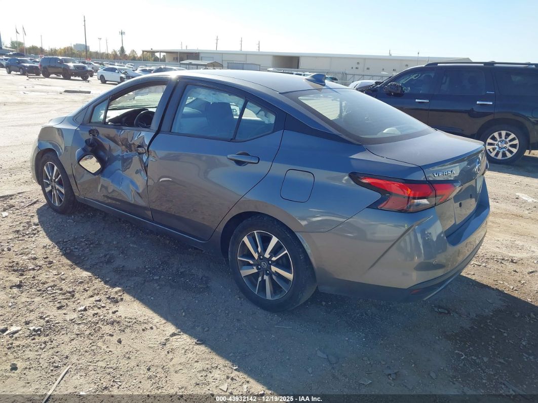 Nissan Versa 2021