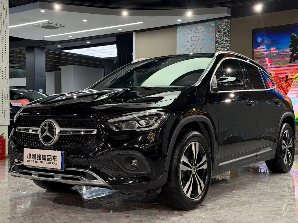 Mercedes-Benz GLA 2021