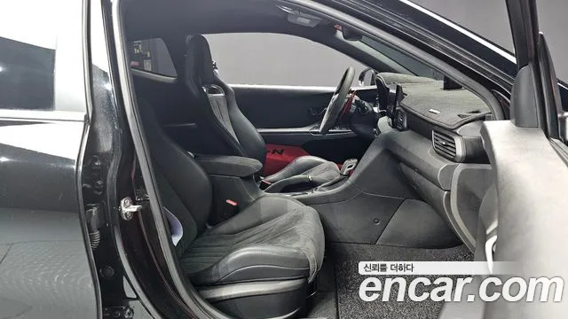 Hyundai Veloster 2020