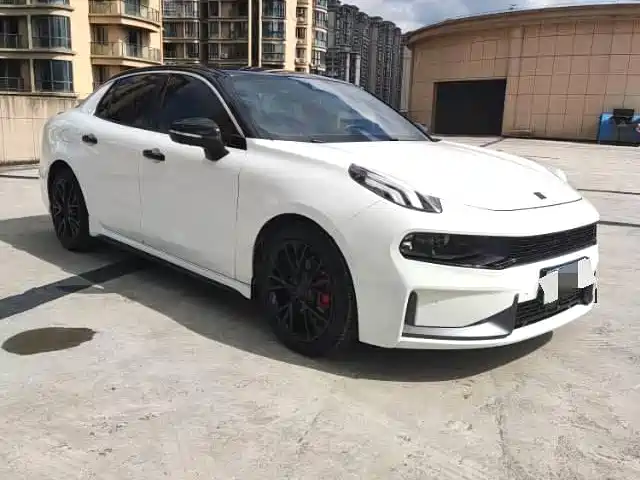 Lynk & Co 03 2022