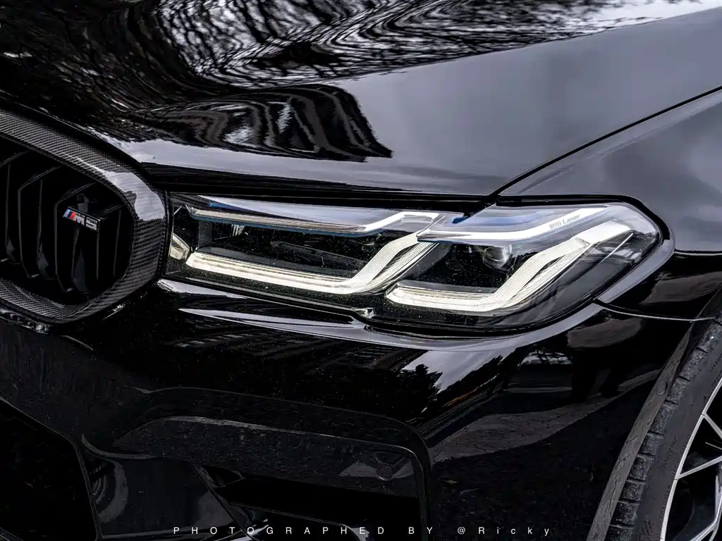 BMW M5 2022