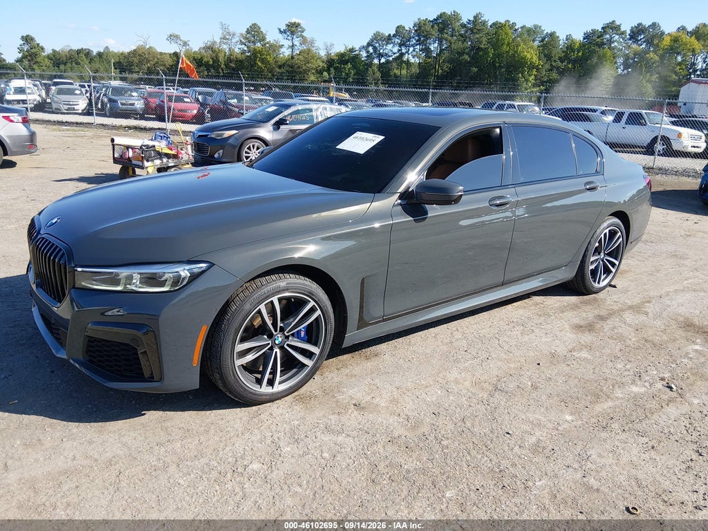 BMW 750 2022