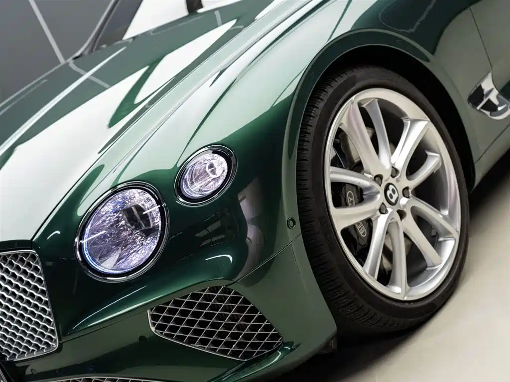 Bentley Continental 2022