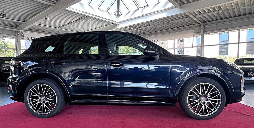 Porsche Cayenne 2022