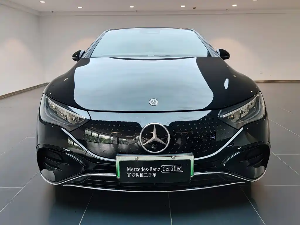 Mercedes-Benz EQE 2025
