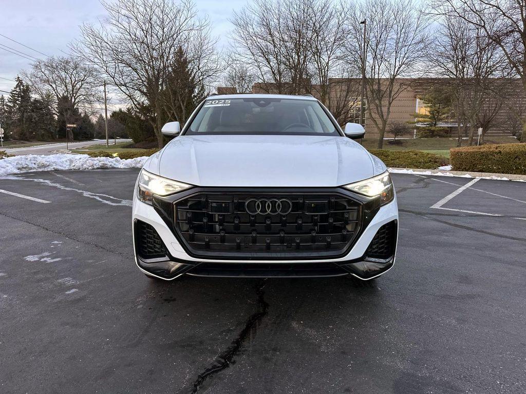 Audi Q8 2025