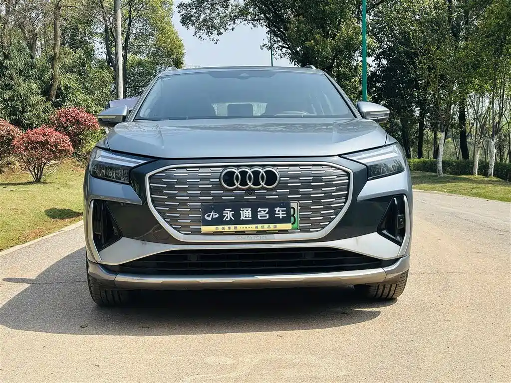 Audi Q4 e-tron 2025