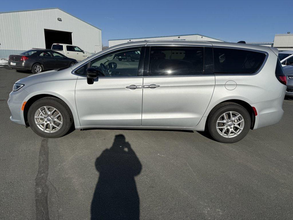 Chrysler Pacifica 2024