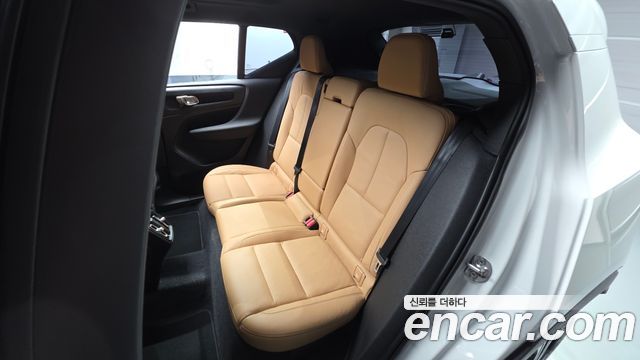 Volvo XC40 2022
