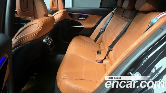 Mercedes-Benz C-Класс 2024