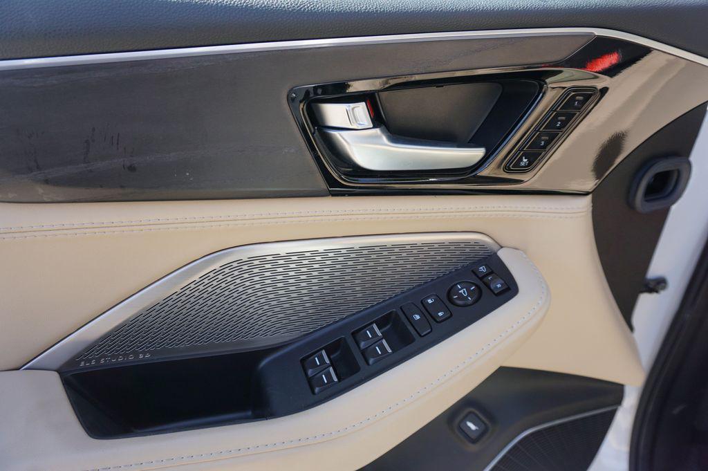 Acura MDX 2023