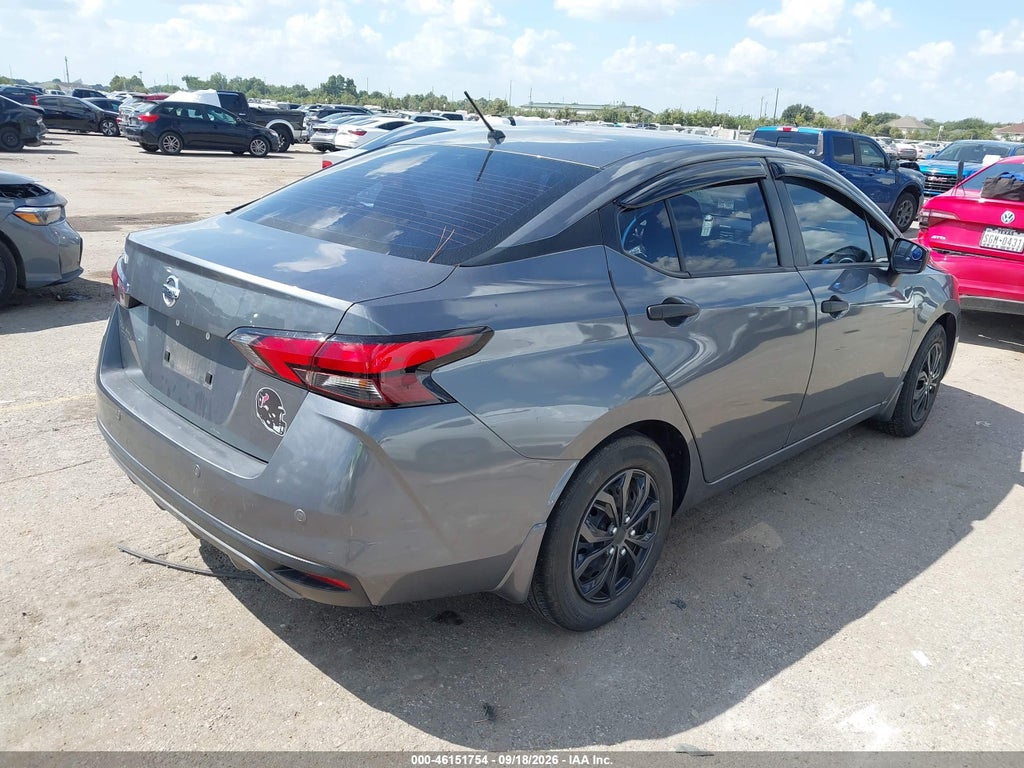 Nissan Versa 2021
