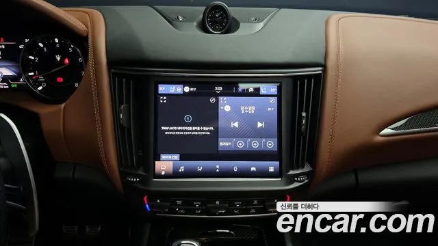 Maserati Levante 2022